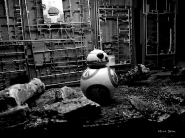 Fotografie getiteld "BB-8" door Maak Bran, Origineel Kunstwerk, Digitale fotografie