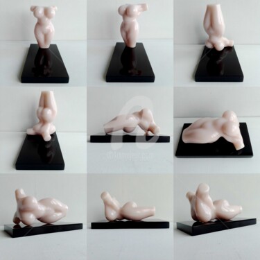Sculptuur getiteld "WHITE WOMAN2 ON BLA…" door Maas Tiir, Origineel Kunstwerk, Hars