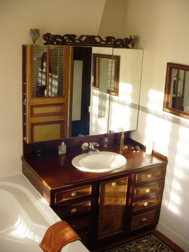 Photographie intitulée "Meuble salle de bain" par Mabdeco, Œuvre d'art originale