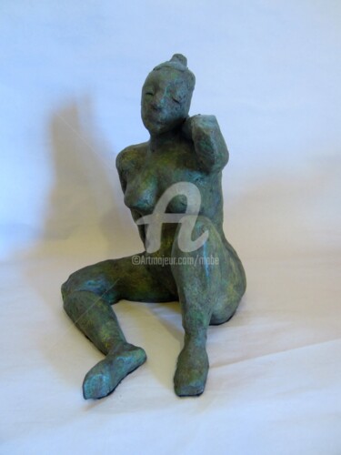 Sculpture titled "Dolce Vita" by Mabé, Original Artwork, Terra cotta