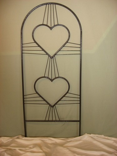 Sculpture titled "2 Heart Trellis" by Mac, Original Artwork, Metals
