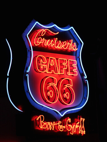 Photographie intitulée "Café 66" par Magali Asselin, Œuvre d'art originale, Photographie numérique Monté sur Autre panneau r…