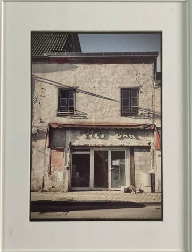 Photographie intitulée "Tilt Bar" par Marcelle Delacité, Œuvre d'art originale, Photographie numérique