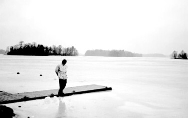 Photography titled "on a pier" by Magda Durda, Original Artwork, Non Manipulated Photography