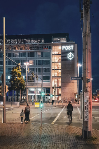 Fotografia zatytułowany „Leipzig - Post” autorstwa Magdalena Mienko, Oryginalna praca, Fotografia cyfrowa Zamontowany na Pan…