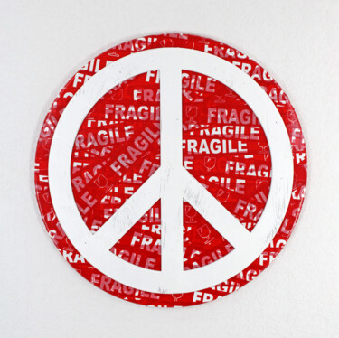 Skulptur mit dem Titel "Peace is Fragility" von Magmagmag, Original-Kunstwerk, Klebeband
