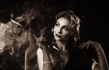 Photography titled "Smoke" by Maka Magnolia, Original Artwork, Digital Photography