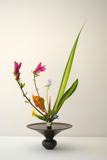 Artisanat intitulée "Ikebana style Rikka…" par Thai Mai Van, Œuvre d'art originale