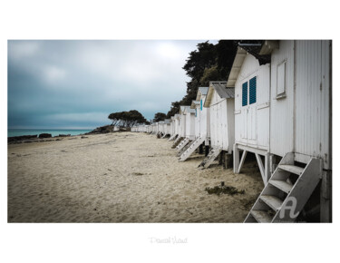 Photography titled "cabanes de plage" by Pascal Viaud, Original Artwork, Digital Photography
