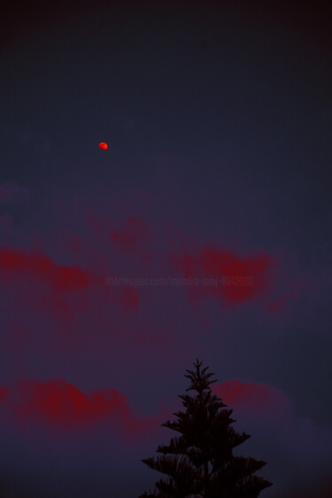 Fotografia zatytułowany „Celestial” autorstwa Malaika Marie Jeanne, Oryginalna praca, Fotografia cyfrowa