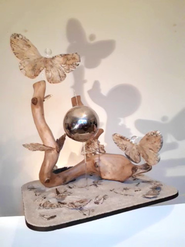 A Fragile Harmony Escultura titulada "A Fragile Harmony" por Malcolm Tait, Obra de arte original, Madera