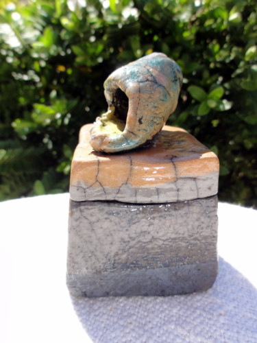 Sculpture titled "COQUILLAGE" by France Lemaitre, Original Artwork