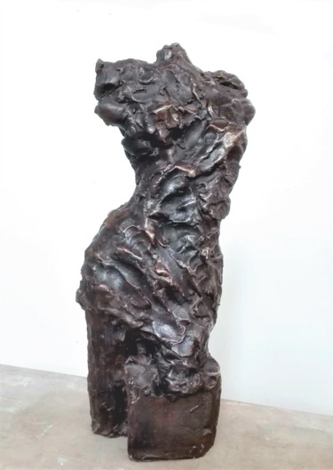Sculpture titled "LIBERA" by Marcello Mancuso, Original Artwork, Bronze