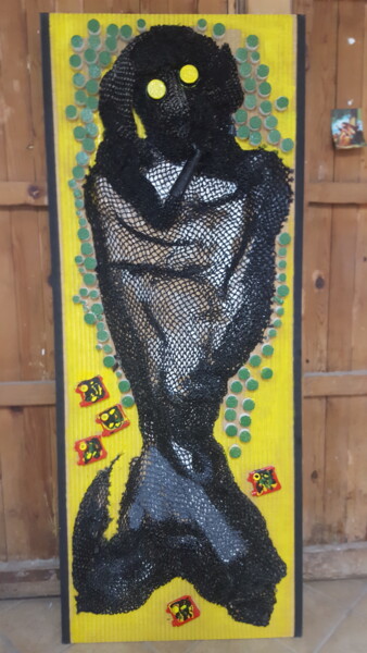 Sculpture titled "Rete da pesca derel…" by Mangani', Original Artwork, Plastic Mounted on Wood Panel