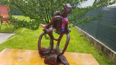 Sculpture titled "roue libre" by Tiny Morel, Original Artwork