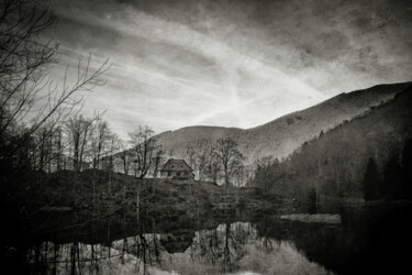 Photographie intitulée "Maison du lac" par Jean-François Mansencal, Œuvre d'art originale, Photographie numérique