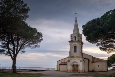 Photographie intitulée "Eglise d'Andernos" par Jean-François Mansencal, Œuvre d'art originale, Photographie numérique