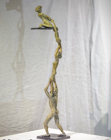 Скульптура под названием "Solidarité" - Manoyan, Подлинное произведение искусства, Бронза