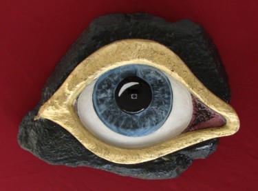 Sculpture titled "The Eye of Selfie 2…" by Manuel R Surrealist, Original Artwork, Stone