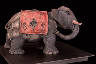 Sculpture intitulée "L'éléphant sacré" par Manuel Quaresma, Œuvre d'art originale