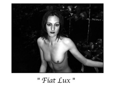 Photographie intitulée "Fiat Lux" par Marc Acquaviva, Œuvre d'art originale