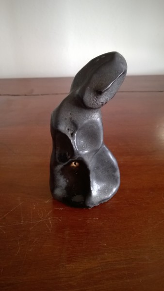 Sculpture intitulée "La Vierge noire" par Marc, Œuvre d'art originale, Céramique