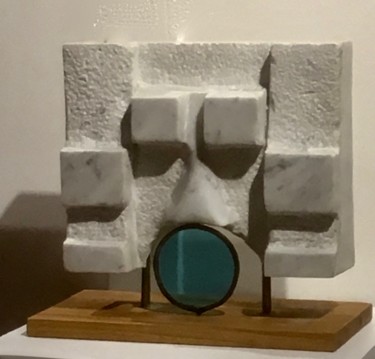 Escultura titulada "tetecub.jpg" por Marc Chauvin, Obra de arte original, Piedra
