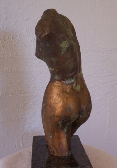 Skulptur mit dem Titel "Laura" von Marcelin Fortin, Original-Kunstwerk