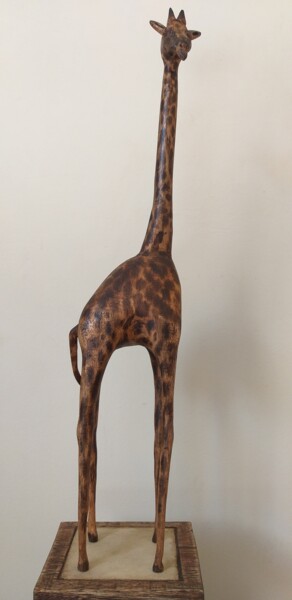 Sculpture intitulée "Girafa em Madeira" par Márcio França, Œuvre d'art originale, Bois