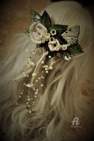 Artisanat intitulée "Coiffure de mariée,…" par Margaery, Œuvre d'art originale, Accessoires pour cheveux