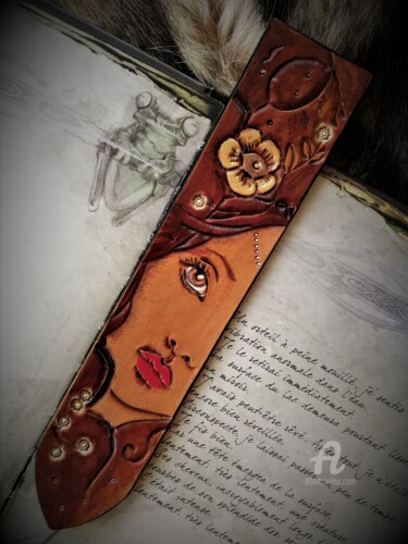 Artisanat intitulée "Marque-pages en cui…" par Margaery, Œuvre d'art originale