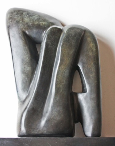 Sculpture titled "ASSAUT de B. Métran…" by Maria Elena Thiery, Original Artwork, Metals