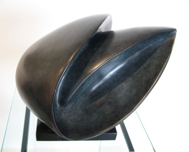 Escultura titulada "sur-une-ligne-delle…" por Maria Elena Thiery, Obra de arte original, Metales