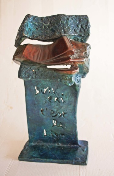 Sculpture titled "son-cri-cest-le-tie…" by Maria Elena Thiery, Original Artwork, Metals
