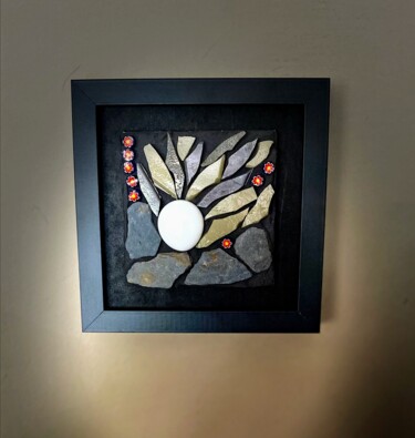 Sculpture titled "MIA 7" by Maria Mosaics, Original Artwork, Mosaic Mounted on Other rigid panel