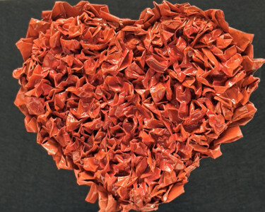 Sculpture intitulée "Red Heart" par Maria Laranjo, Œuvre d'art originale, Plâtre
