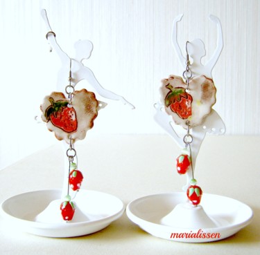 Artcraft titled "Boucles Les Cœurs à…" by Marialissen, Original Artwork, Earrings