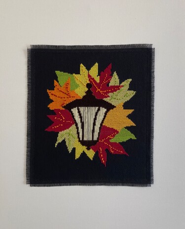 Textielkunst getiteld "Autumn Lantern" door Mariana Ivanova, Origineel Kunstwerk, Borduurwerk