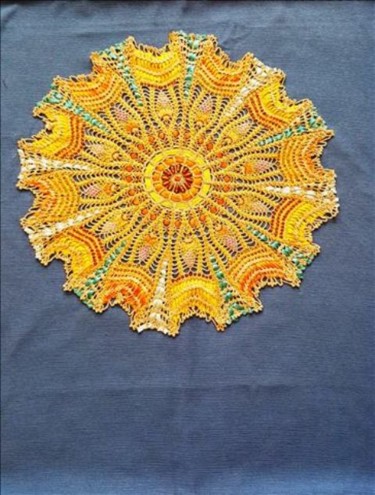 Art textile intitulée "dreaming-of-the-sun…" par Marianne Camus, Œuvre d'art originale