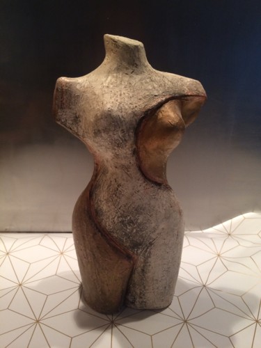 Sculpture intitulée "A Touch of.." par Marianne Martinez, Œuvre d'art originale