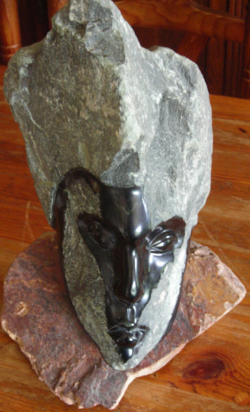Sculpture titled "" La Reine Déchue "" by Marianne Monnoye-Termeer, Original Artwork, Stone