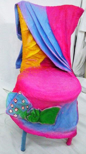 Skulptur mit dem Titel "MARY POPPINS" von Maribel Ruiz Figueras (M. RUIZ FIGUERAS), Original-Kunstwerk, Collagen
