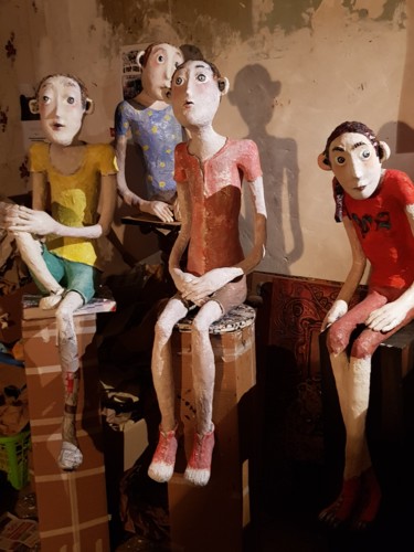 Escultura intitulada "en groupe" por Marie Helene Roger, Obras de arte originais, Média Mixtas