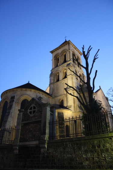 Photographie intitulée "Eglise St Pierre de…" par Marie-José Longuet, Œuvre d'art originale, Photographie numérique