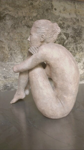 Sculpture titled "Rêverie" by Marie-Michèle Rouchon, Original Artwork, Clay