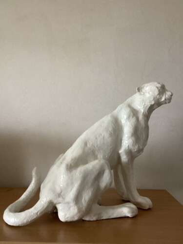 Scultura intitolato "GUEPARD" da Marie-Michèle Rouchon, Opera d'arte originale, Argilla