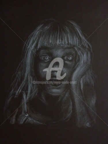 Dessin intitulée "Maddie Ziegler" par Marie-Noëlle Amiot, Œuvre d'art originale, Crayon