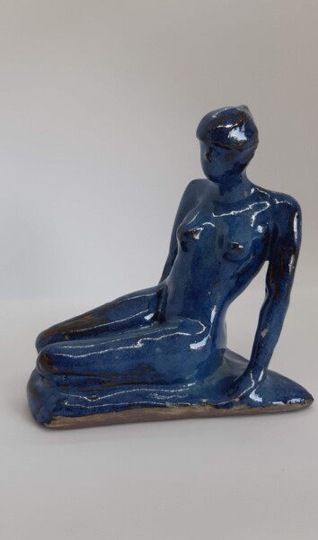 Sculpture titled "Lilly bleue" by Marie Pascale Martins, Original Artwork, Ceramics