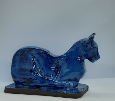 Skulptur mit dem Titel "Chat bleu" von Marie Pascale Martins, Original-Kunstwerk, Keramik