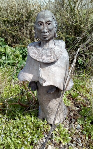 Sculpture titled "chef massaï" by Marie Pendelio, Original Artwork, Clay